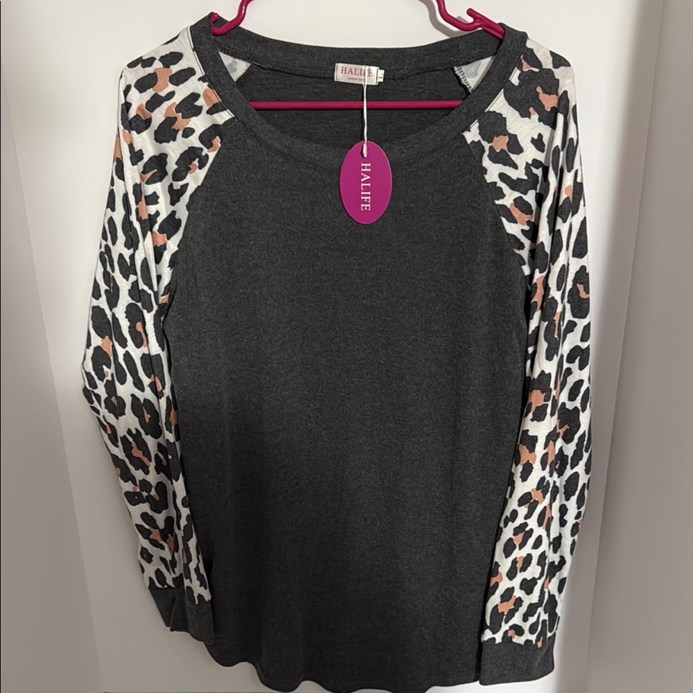 Black and White Long Sleeve Leopard Print Hoodie